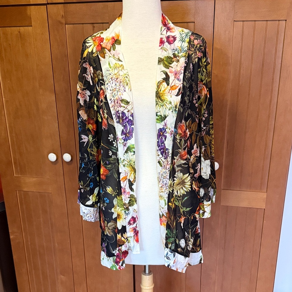Elana katana sheer Floral Open Front Kimono L